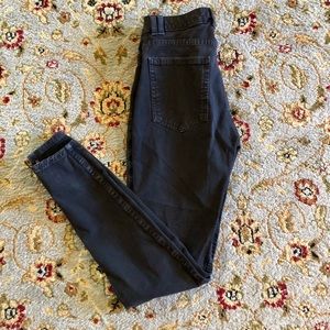 Black high waisted jeans